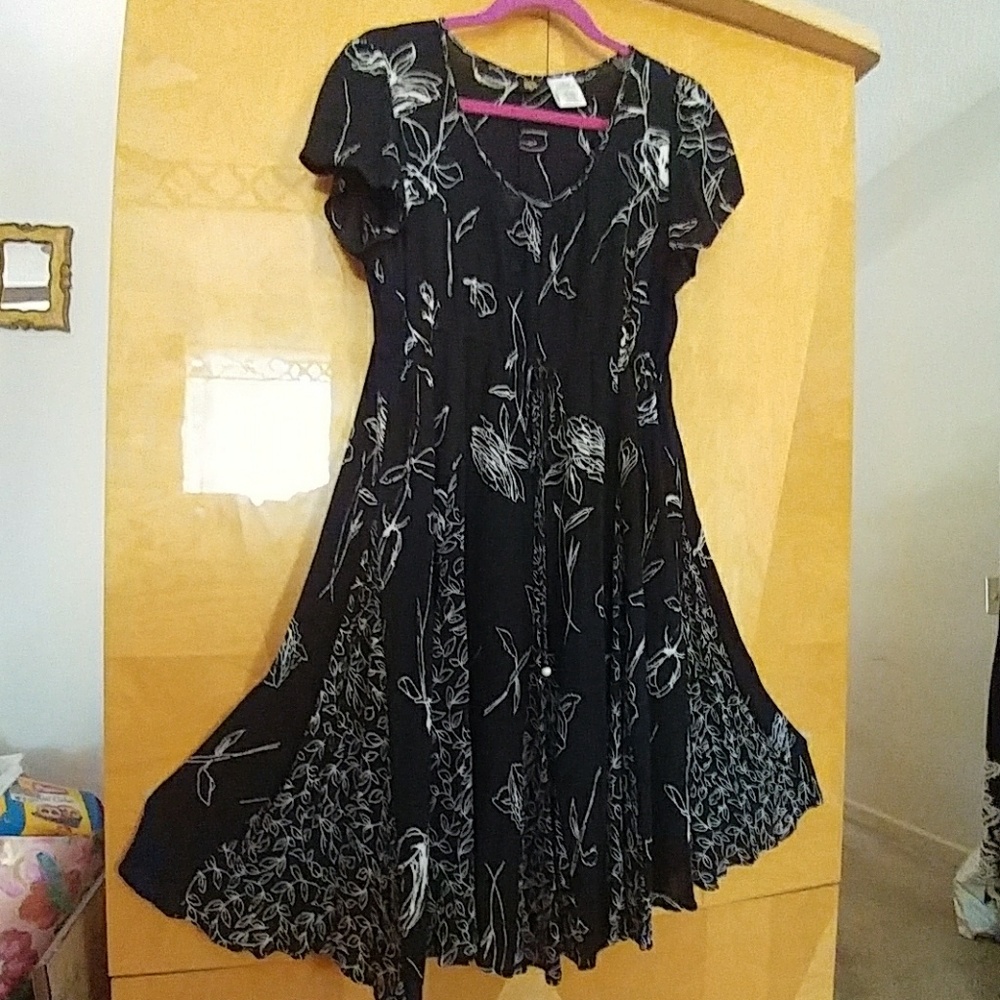 Black and white flower print dress made in India.